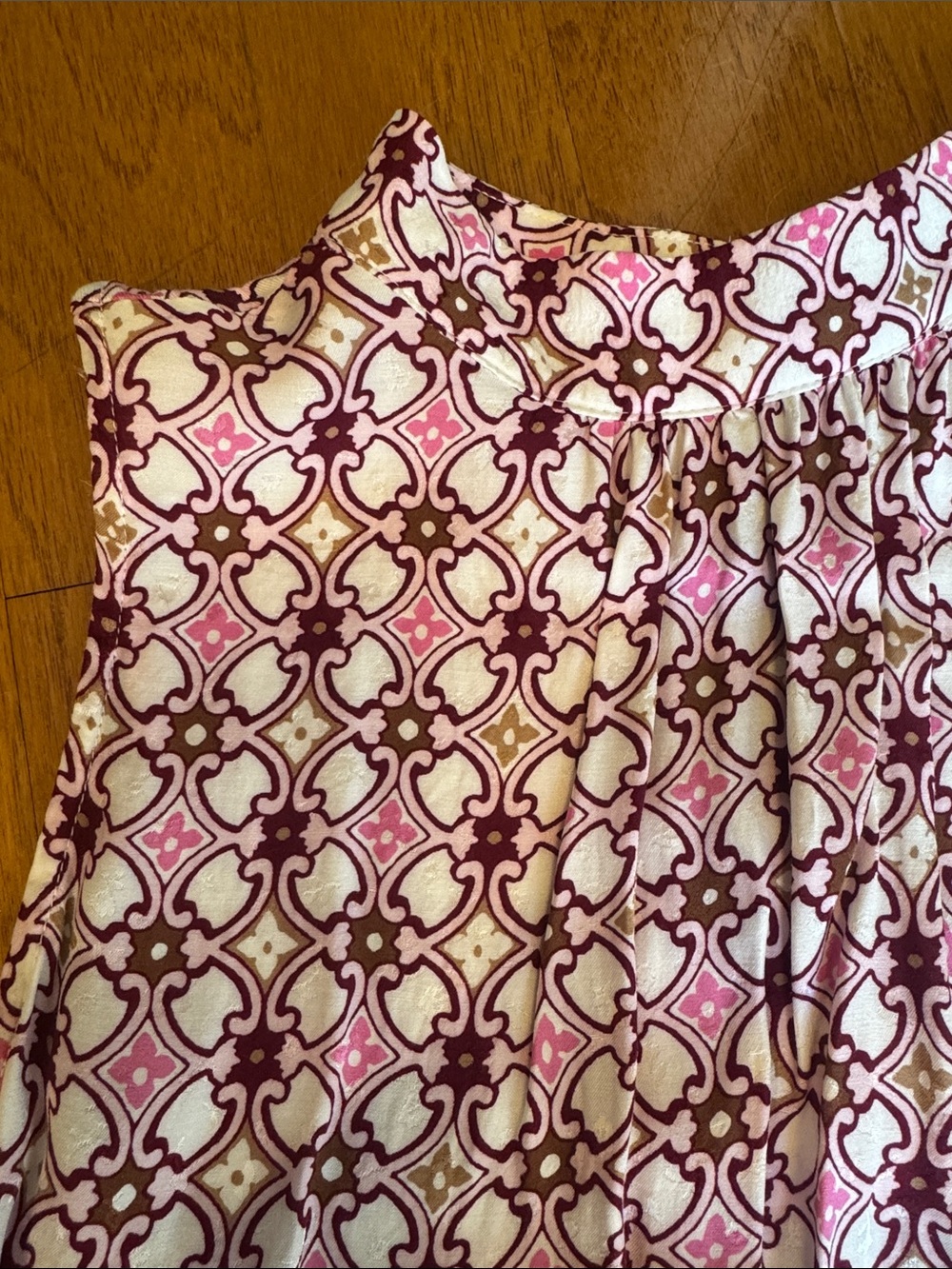 LOFT Pink & White Sleeveless Geometric-Print Top